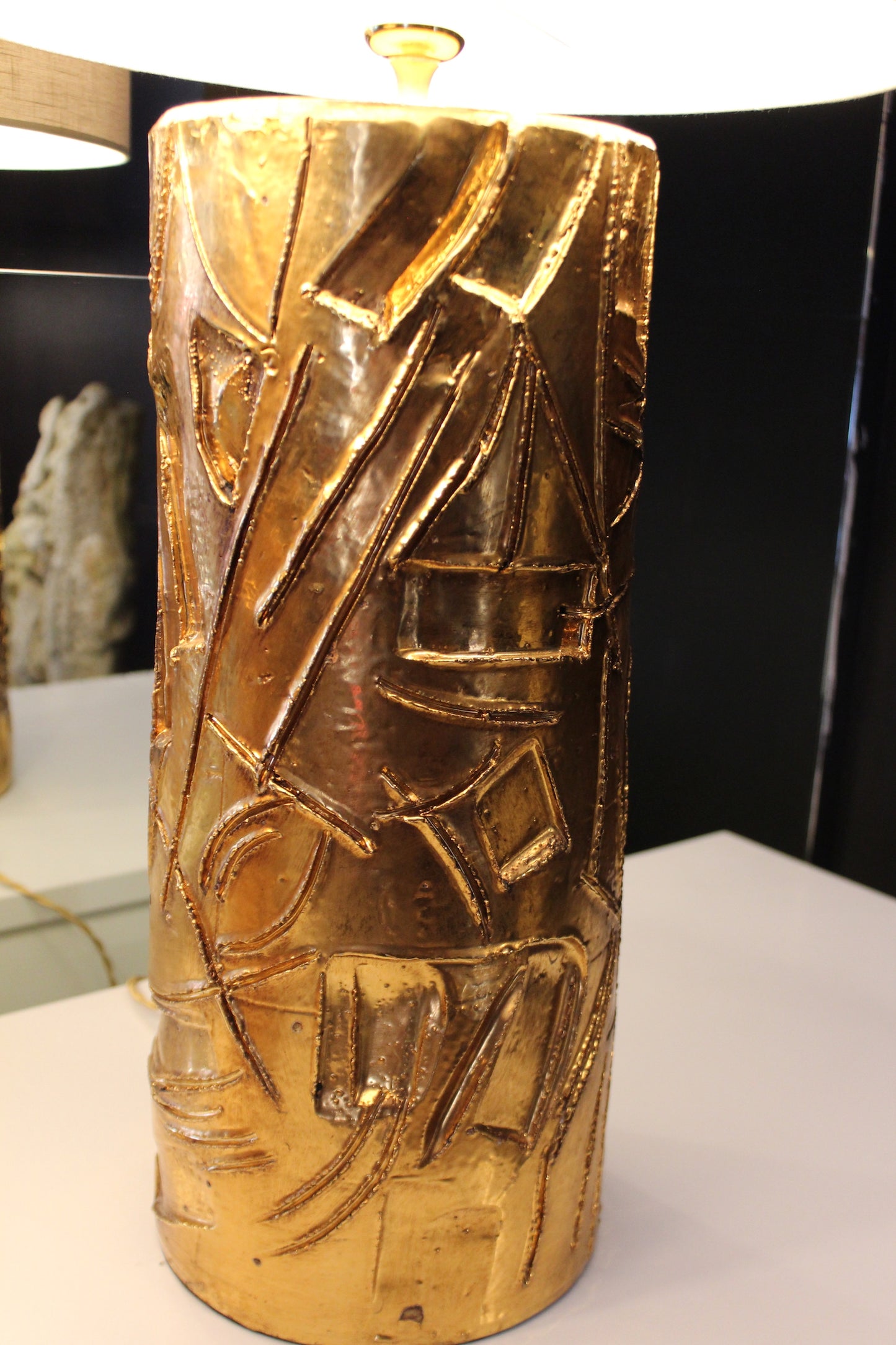 "Banci" Coppia di Lampade Scultoree in Ceramica Oro, Anni '70