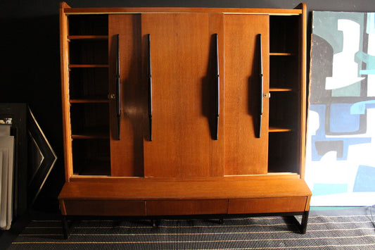 Credenza alta con ante scorrevoli in Rovere, Anni '40