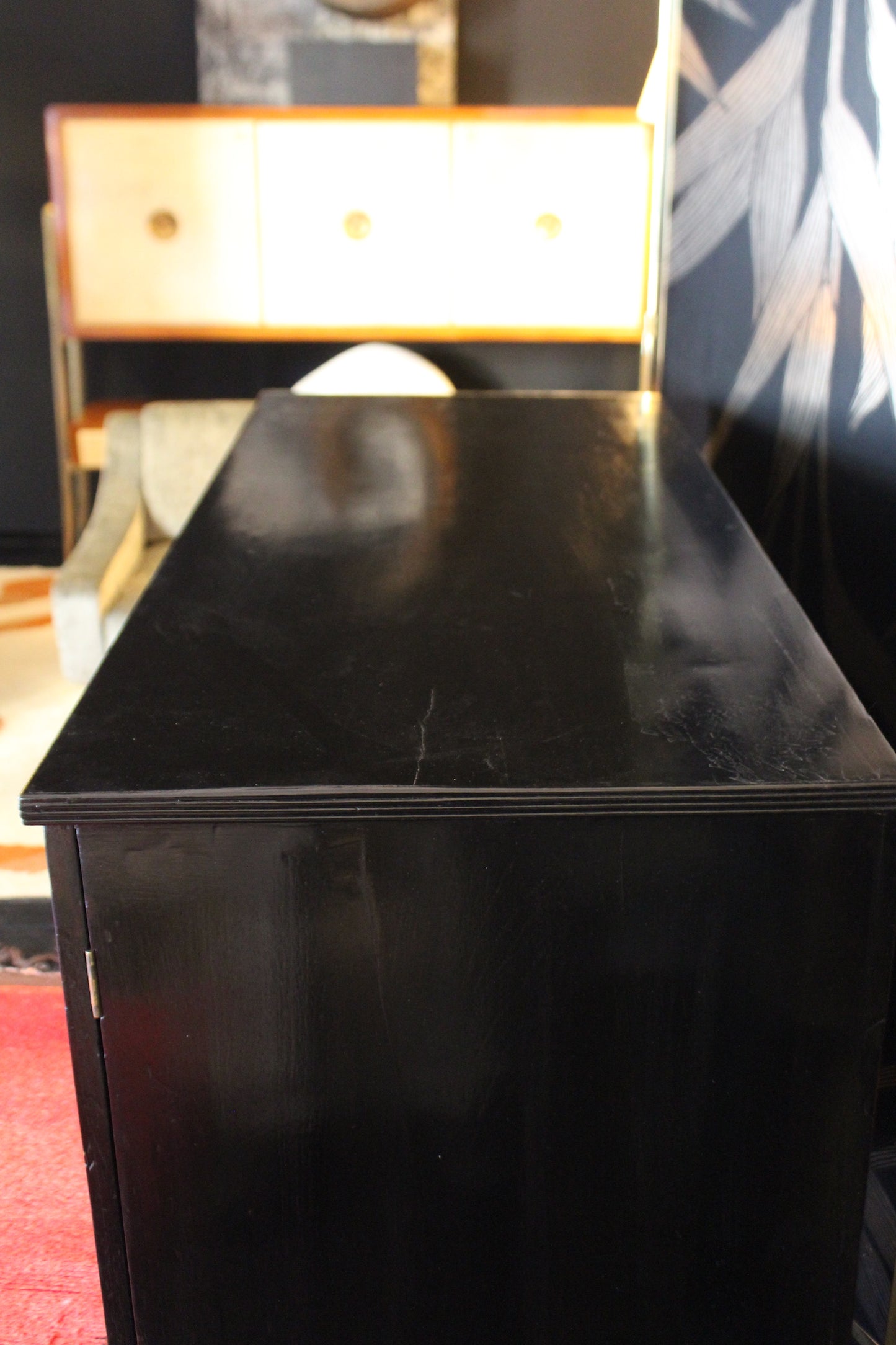 Credenza Inglese laccata Nera con maniglie in Ottone, Anni '40