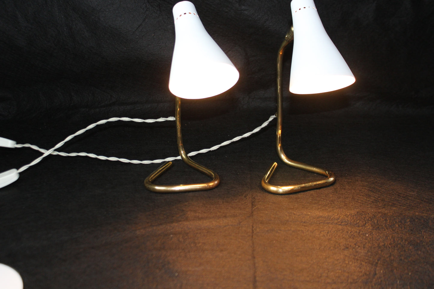 Coppia di Lampade da Tavolo 'Collo di Cigno' in Ottone, Design Anni '50