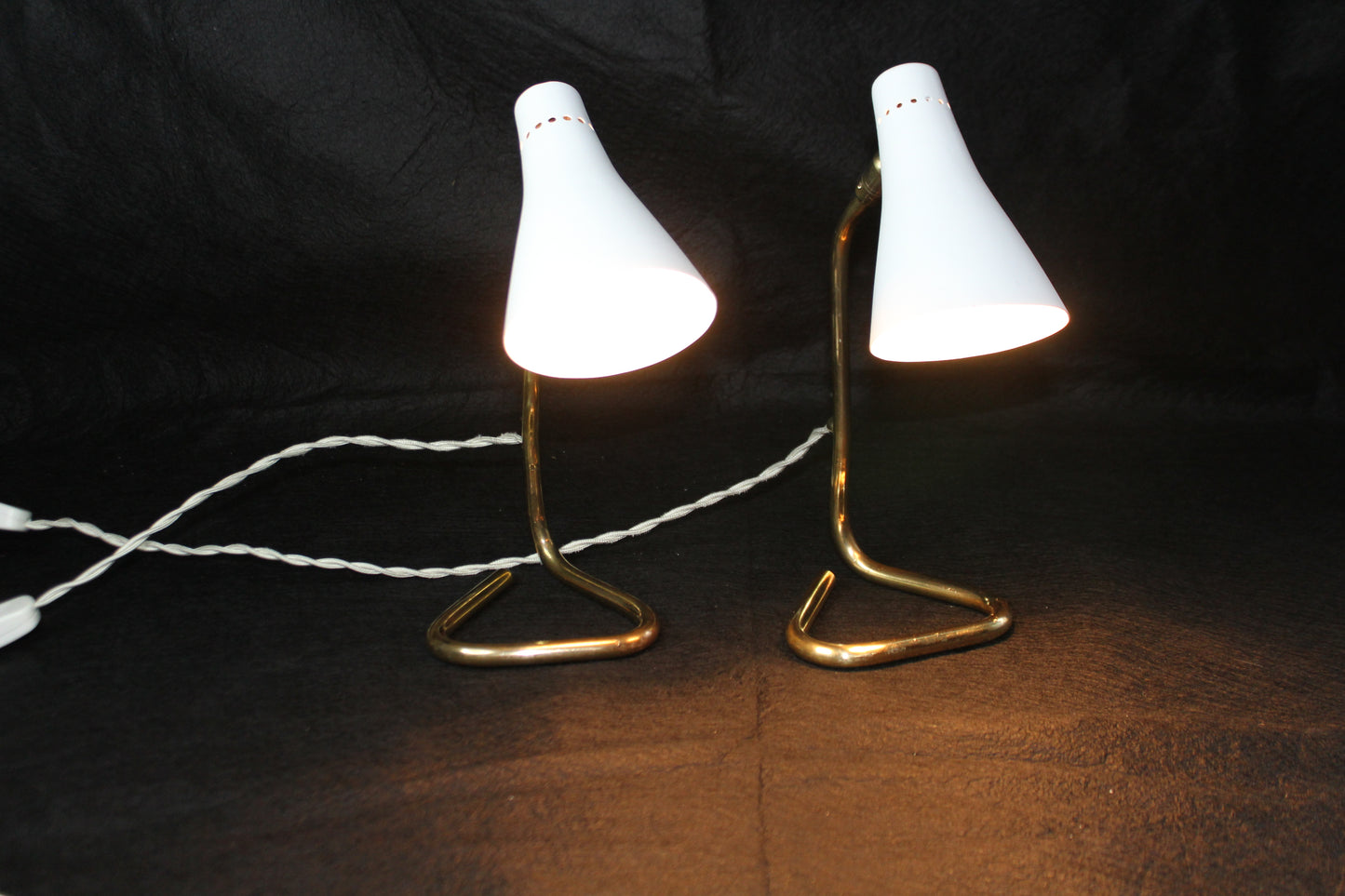Coppia di Lampade da Tavolo 'Collo di Cigno' in Ottone, Design Anni '50