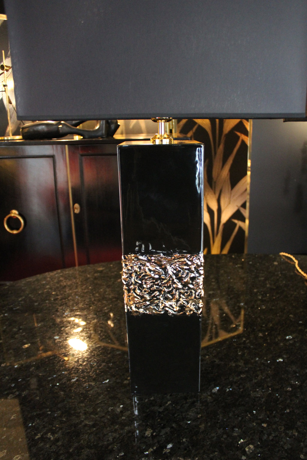 Coppia di Lampade in Ceramica Nera e Fascia Oro, Anni '70