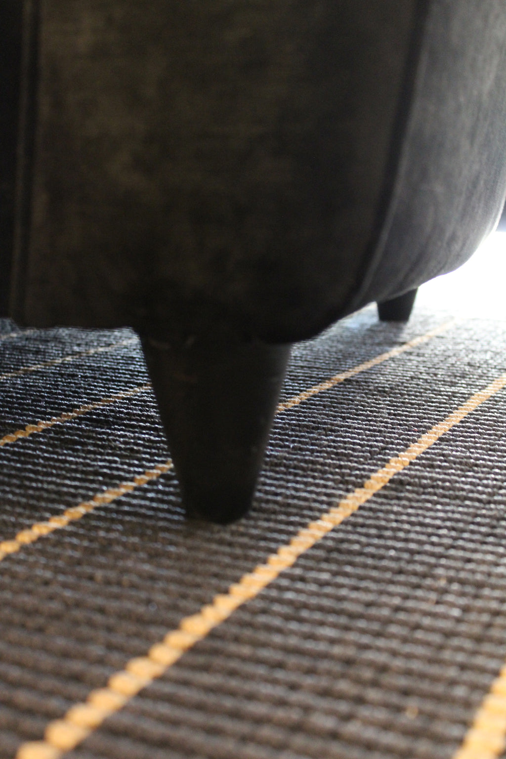 Coppia di Poltrone Arrotondate in Velluto Nero, Anni '50