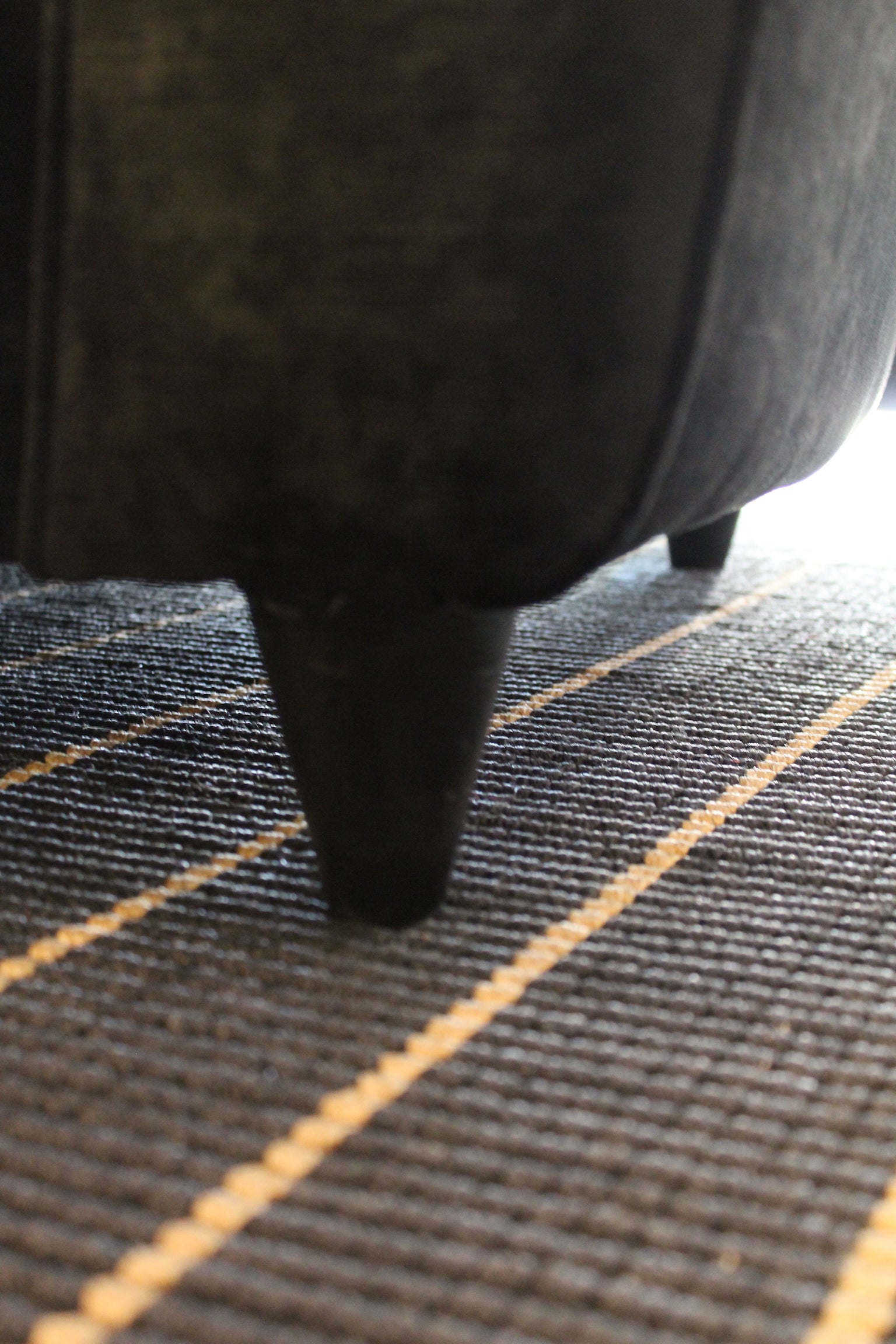 Coppia di Poltrone Arrotondate in Velluto Nero, Anni '50