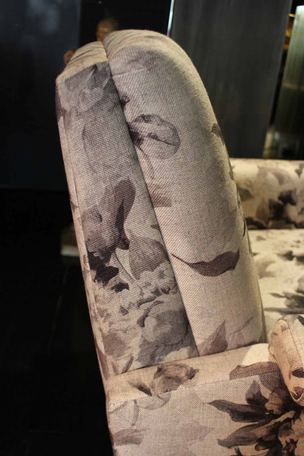 Coppia di Poltrone in Lino con Stampa Floreale, Anni '70