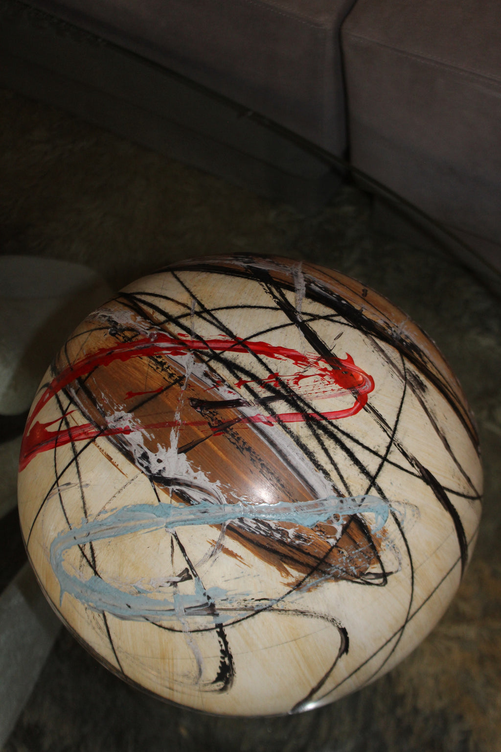 Yuri Zatarain, Scultura 'Sfera di Colore' Dipinta a Mano