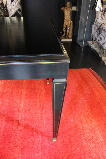 Tavolo da Pranzo Laccato Nero con Dettagli in Ottone, Anni '70