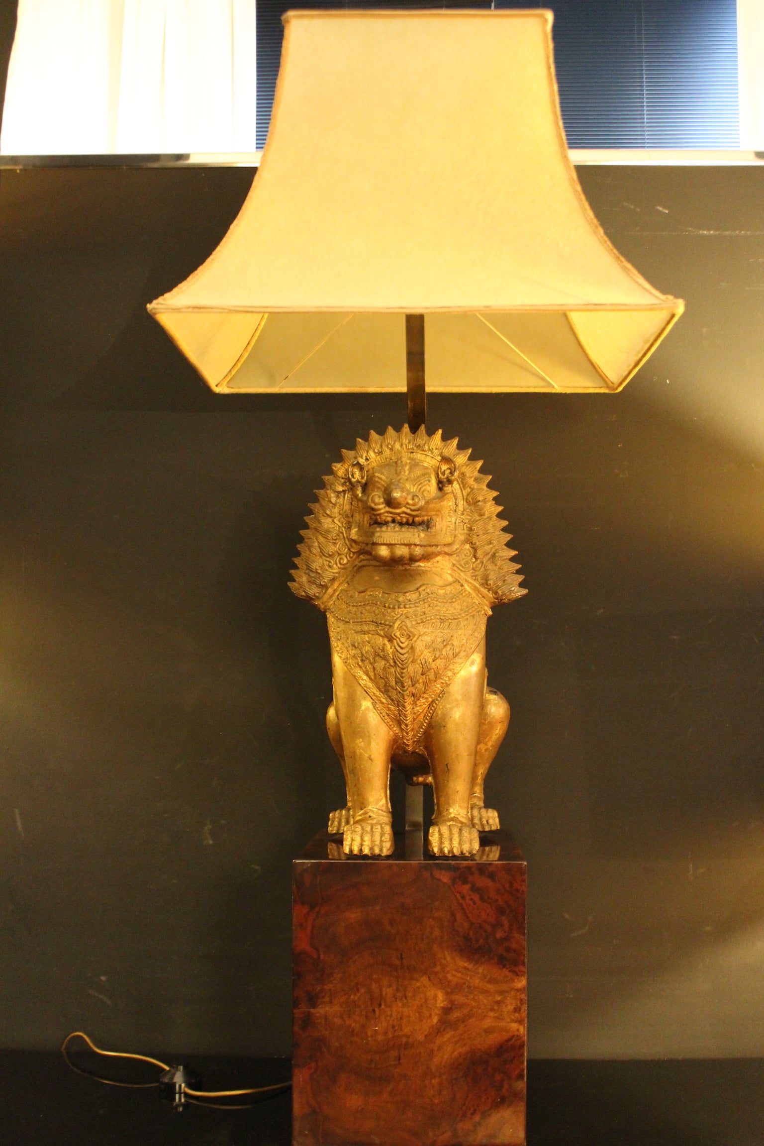 Lampada Scultorea 'Cane di Fong' in Bronzo