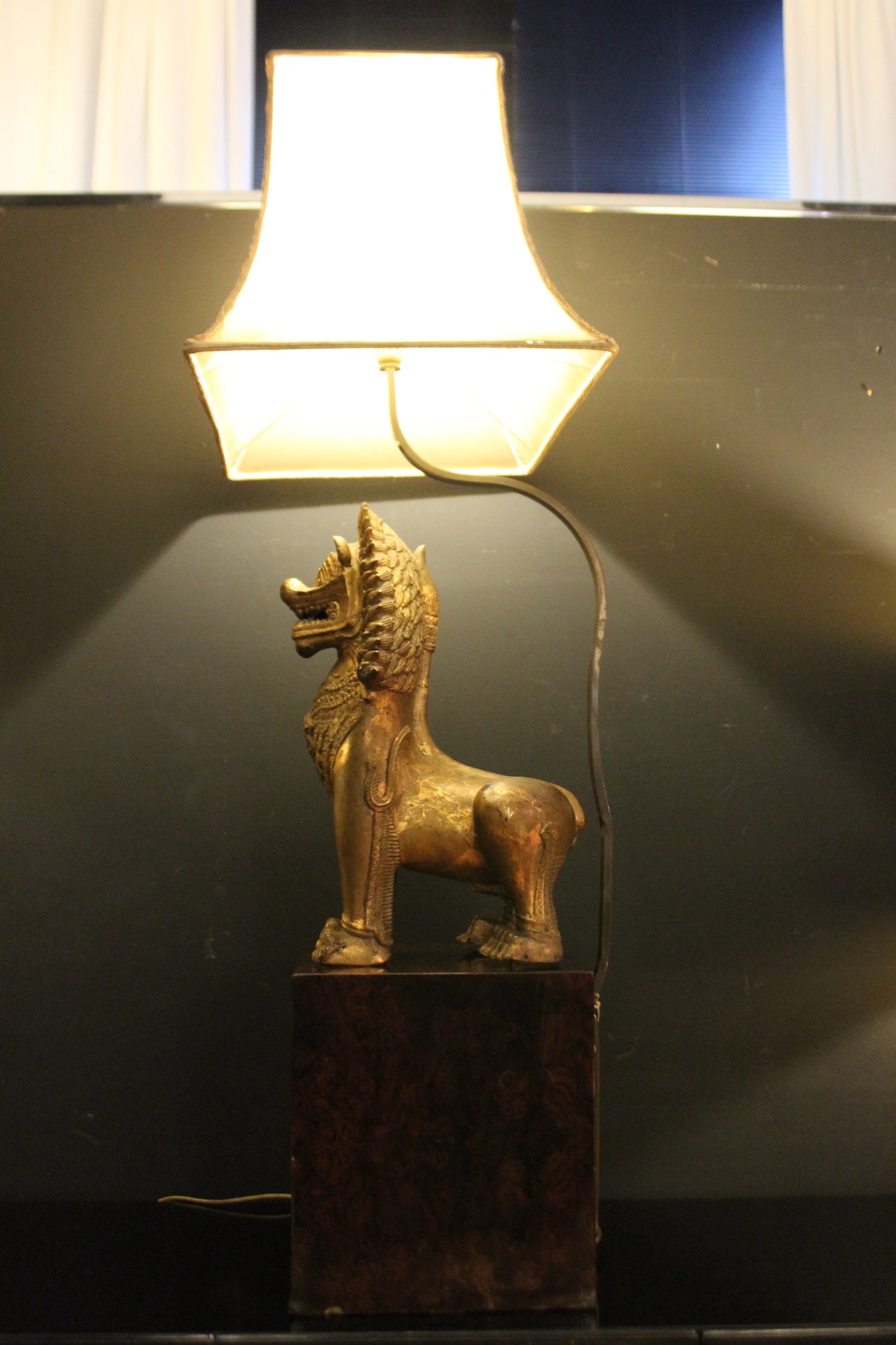 Lampada Scultorea 'Cane di Fong' in Bronzo